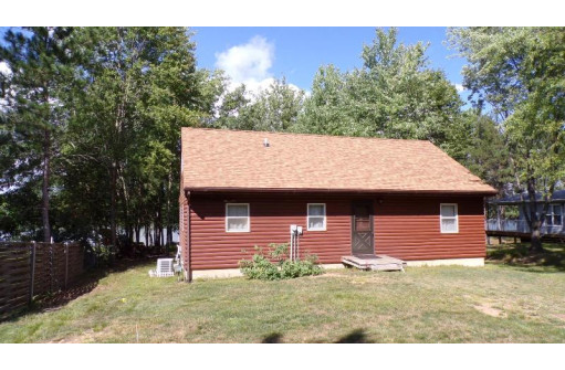 1086 E Queens Way, Nekoosa, WI 54457