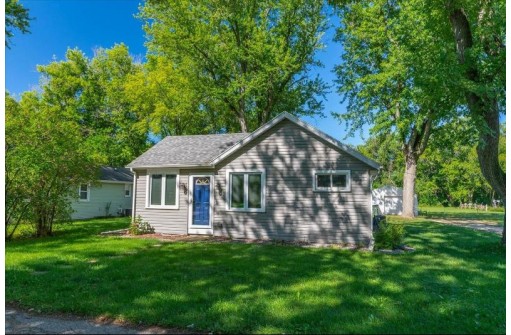 11529 N Maple Drive, Edgerton, WI 53534