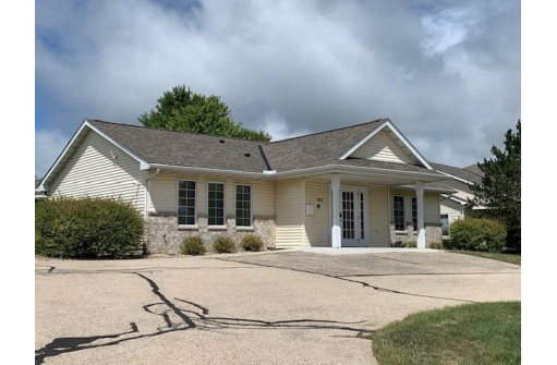 625 Springbrook Circle, DeForest, WI 53532