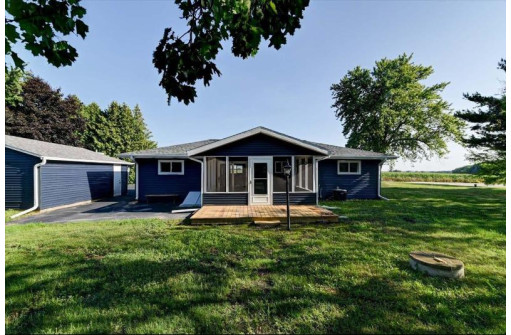 1621 County Road T, Marshall, WI 53559