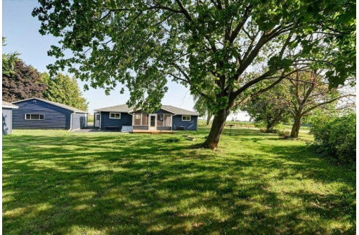 1621 County Road T, Marshall, WI 53559