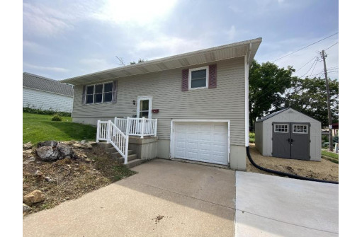 210 S Union Street, Dodgeville, WI 53533