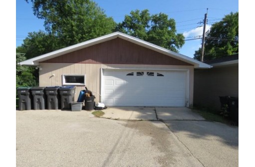 224 W Lake Street, Horicon, WI 53032-0000