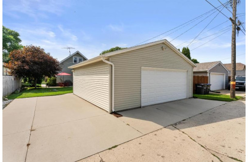 2407 Wedemeyer Street, Sheboygan, WI 53081