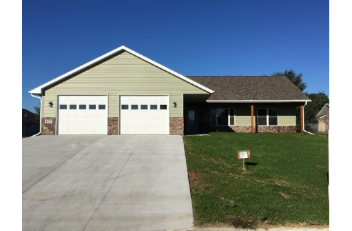 405 Mourning Dove Court, Arena, WI 53503