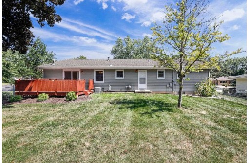 499 Hyland Drive, Stoughton, WI 53589