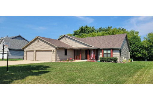 12190 W Barnard Ave Avenue, Greenfield, WI 53228