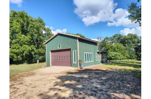 17785 Circle Drive Drive, Boscobel, WI 53805