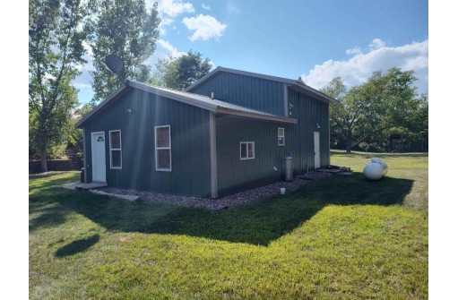 17785 Circle Drive Drive, Boscobel, WI 53805