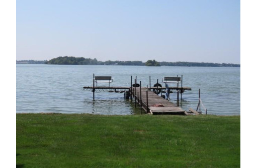 N11160 Marks Lane, Fox Lake, WI 53933-0000