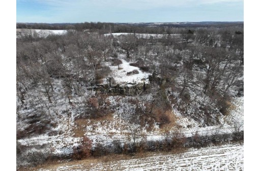 40 +/- ACRES Plank Road, Highland, WI 53543