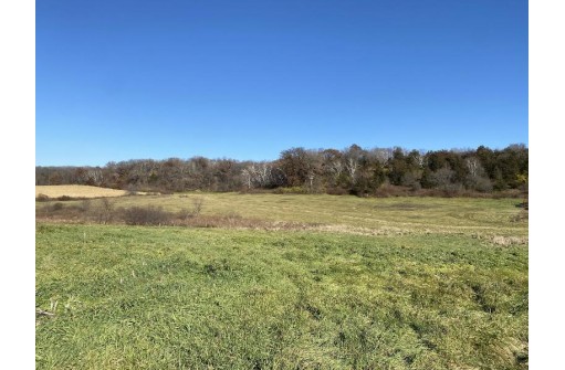 40 +/- ACRES Plank Road, Highland, WI 53543