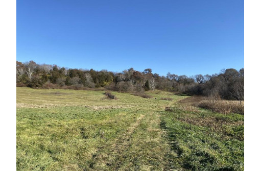 40 +/- ACRES Plank Road, Highland, WI 53543