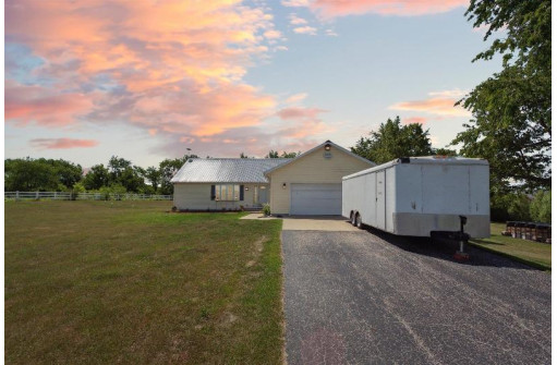 W1525 Rose Lane, Brodhead, WI 53520