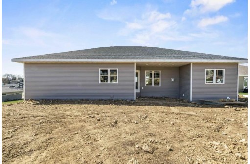208 W Gonstead Road, Mount Horeb, WI 53572