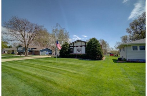 617 Deforest Street, DeForest, WI 53532