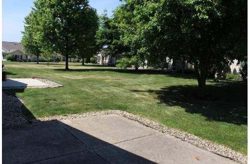 618 Springbrook Circle, DeForest, WI 53532