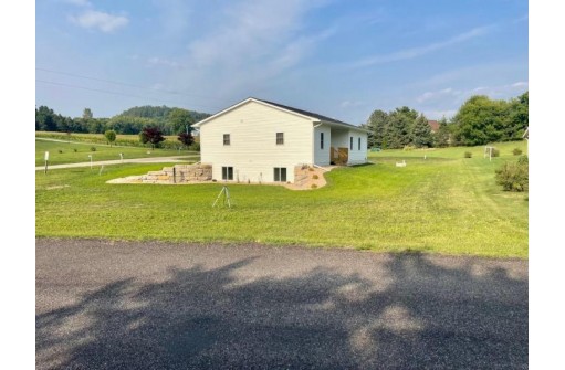 S7126 Owls Head Road, Merrimac, WI 53561