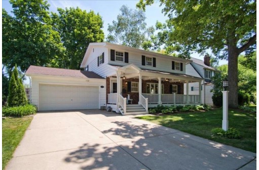 142 Kensington Drive, Madison, WI 53704