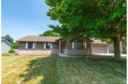 4409 Southwyck Drive, Janesville, WI 53546