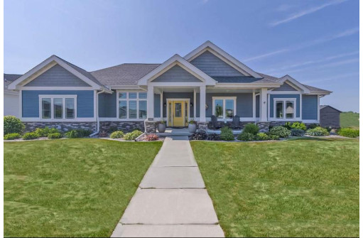 1028 Golden Lane, Waunakee, WI 53597