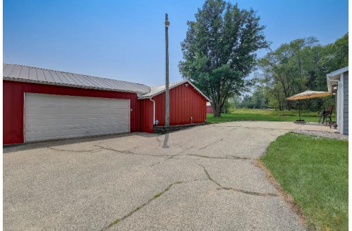 W6801 Patchin Road, Pardeeville, WI 53954