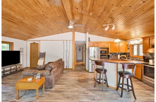 897 Kings Way, Nekoosa, WI 54457