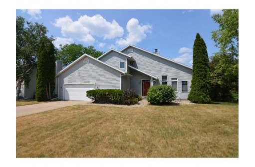 5660 Polworth Street, Fitchburg, WI 53711