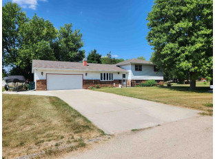 10651 N Hillside Row Edgerton, WI 53534