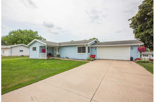 465 Ridge Avenue, Platteville, WI 53818