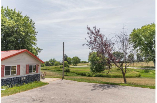 N3600 County Road A, Oxford, WI 53952