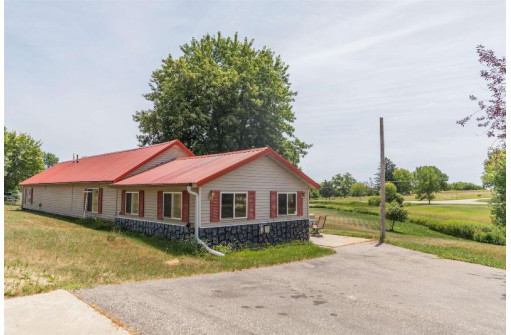 N3600 County Road A, Oxford, WI 53952