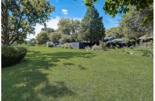 1526 Skinner Lane, Stoughton, WI 53589