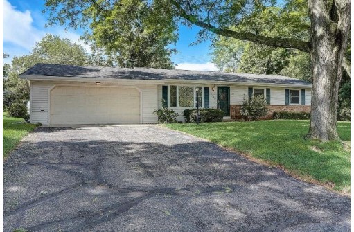 1526 Skinner Lane, Stoughton, WI 53589