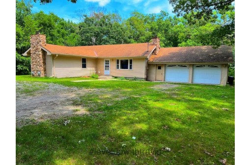N8566 Duffin Road, Whitewater, WI 53190