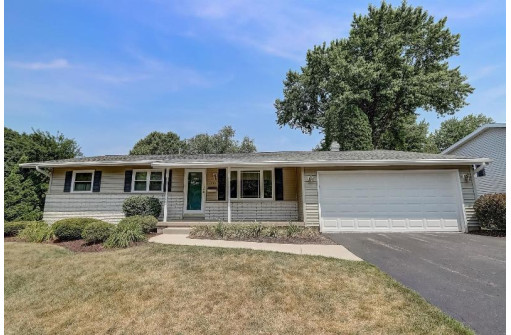 1202 Iowa Drive, Madison, WI 53704