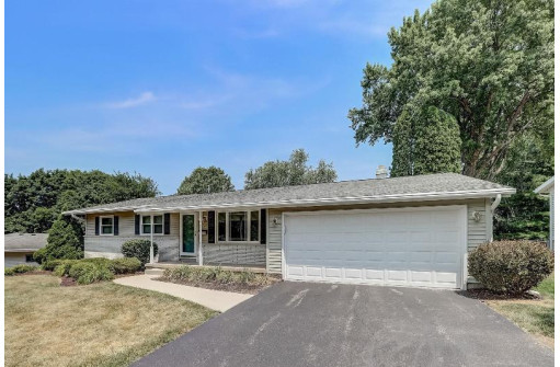 1202 Iowa Drive, Madison, WI 53704