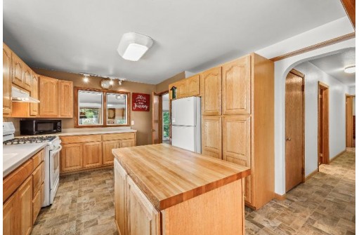 32342 Eagle Cave Drive, Blue River, WI 53518