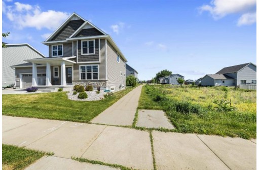 6028 Saturn Drive, Madison, WI 53718