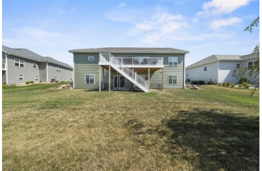 4133 Painted Arabian Run, DeForest, WI 53532