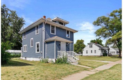 1407 Copeland Avenue, Beloit, WI 53511