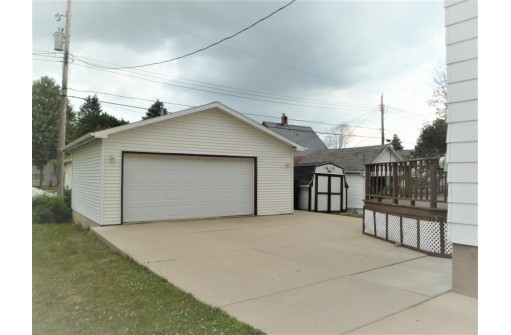 128 E Lincoln Street, Waupun, WI 53963