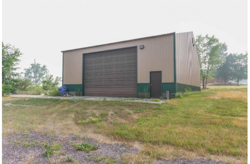 S7154 Highway 12, North Freedom, WI 53951