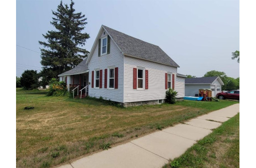 814 S Hickory Street, Mauston, WI 53948