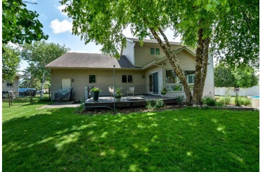 5401 Calico Court, McFarland, WI 53558