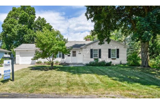 808 Garfield Street, Stoughton, WI 53589