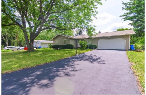 4521 Jenewein Road, Fitchburg, WI 53711