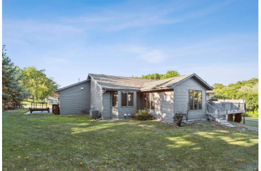 3405 Doe Drive, Janesville, WI 53548