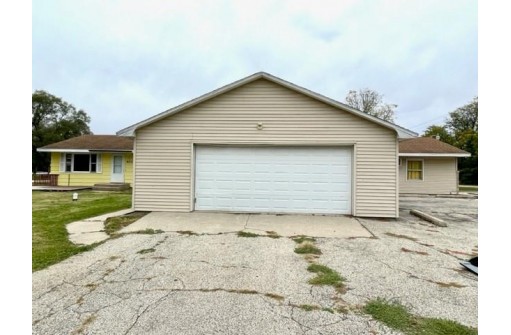 2004 S Afton Road, Beloit, WI 53511