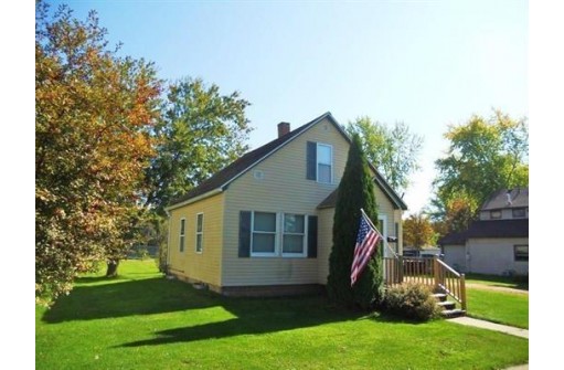 548 S Division Street, New Lisbon, WI 53950-1237